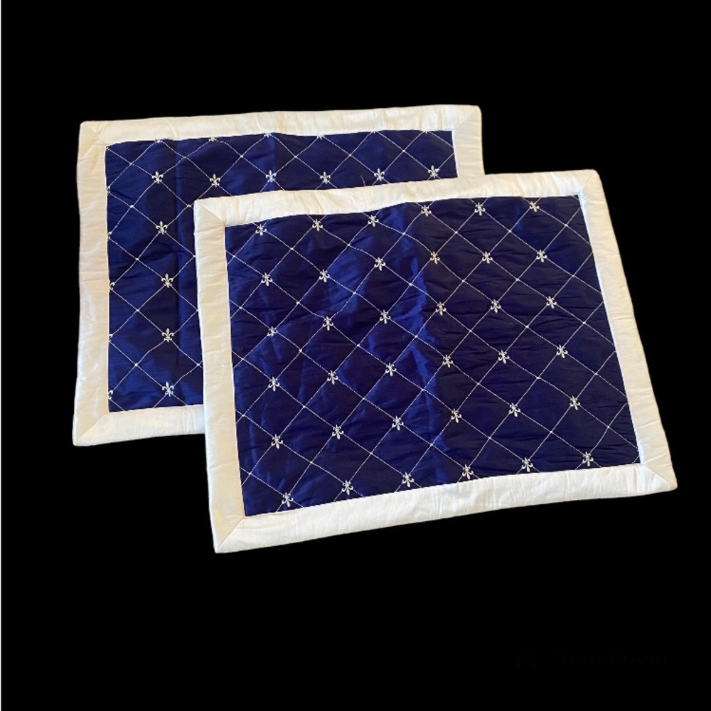 Set 2 Karen Neuburger KN Luxury Home Pillow Shams Navy Blue White Quilted B1